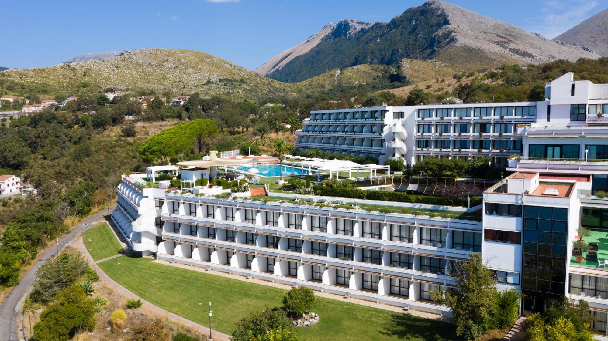 Hotel Grand Pianeta 4*